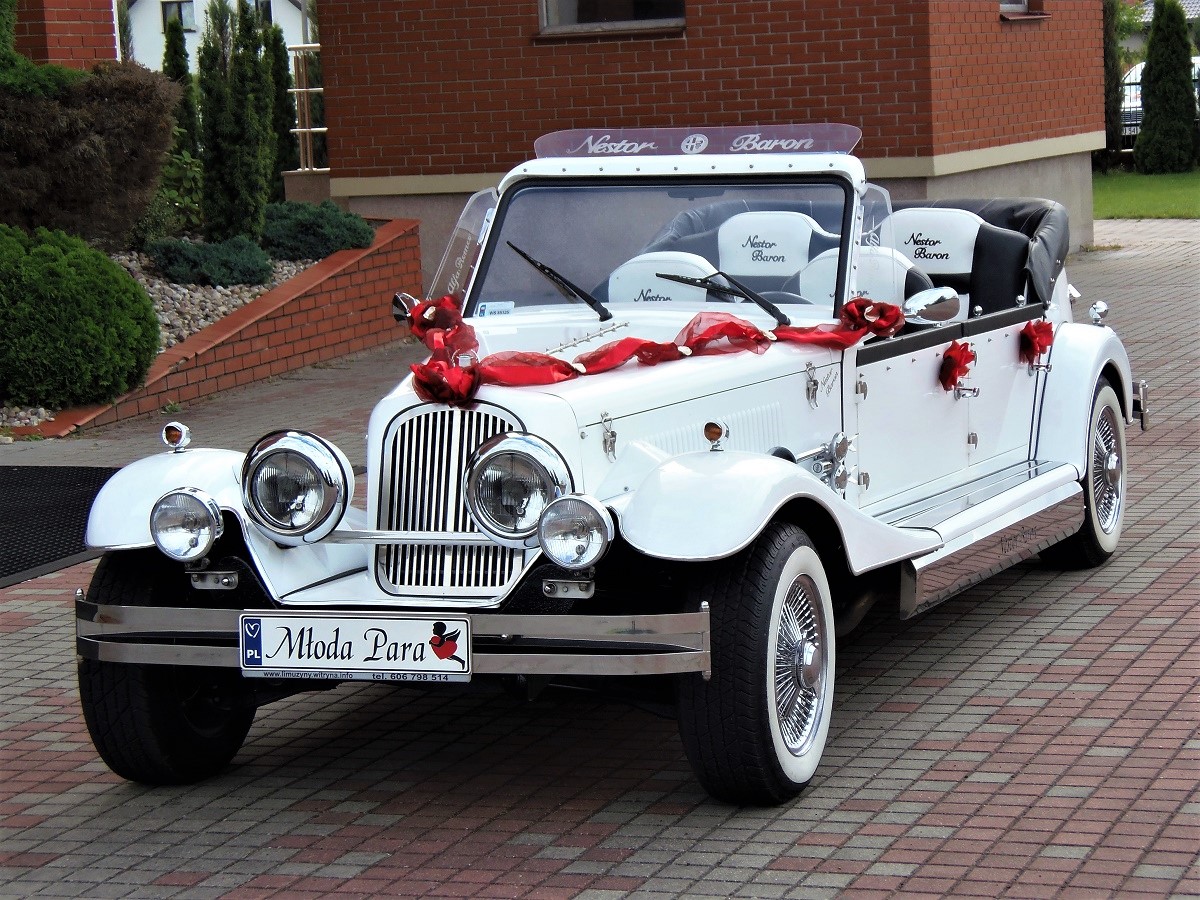 Samochody do ślubu Wypożyczalnia aut na śluby wesela Luksusowe limuzyny ślubne Siedlce
